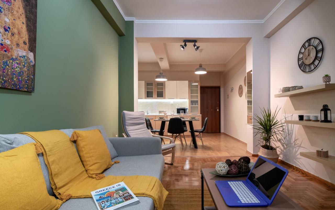 Plaka Apartment With Terrace View เอเธนส์ ภายนอก รูปภาพ