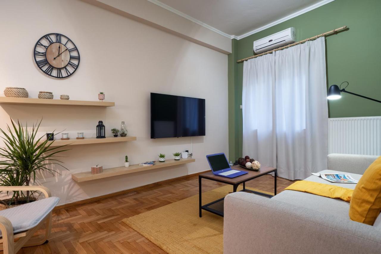 Plaka Apartment With Terrace View เอเธนส์ ภายนอก รูปภาพ
